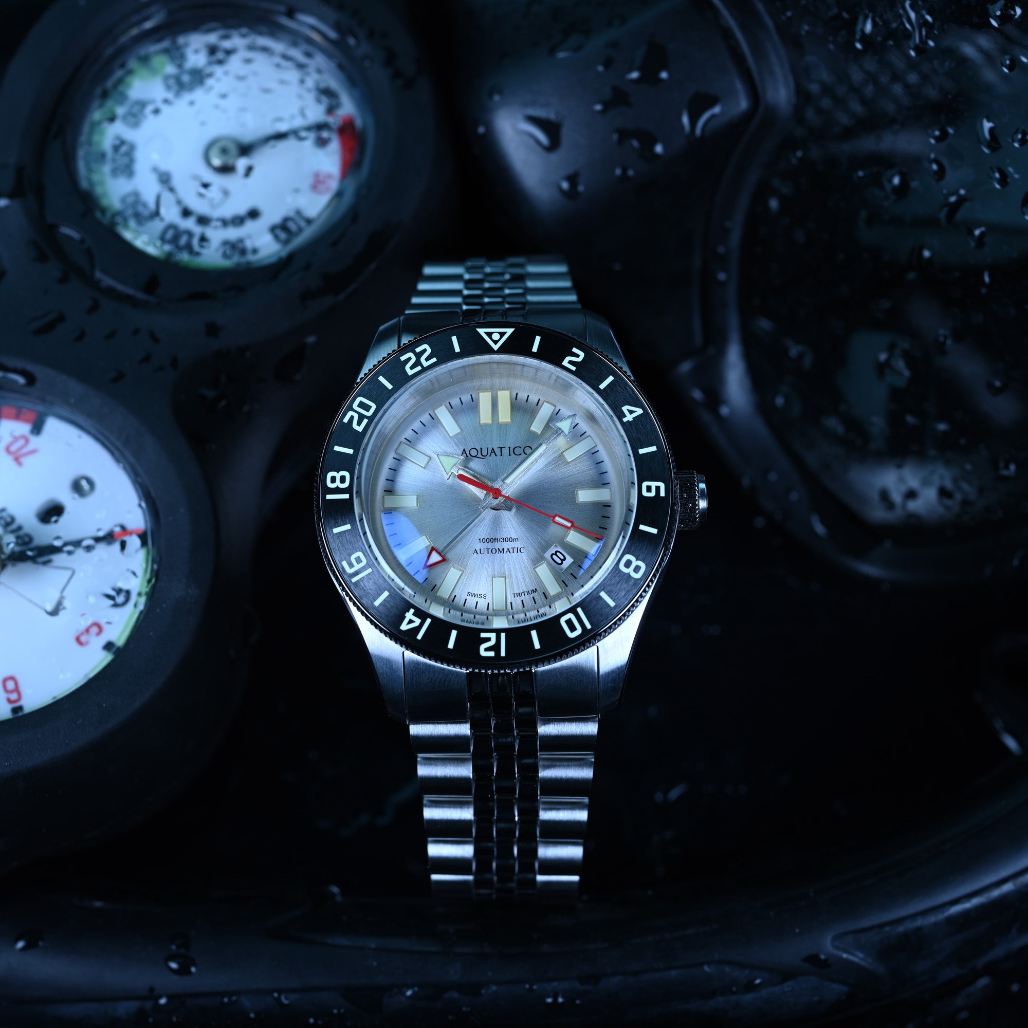 Best automatic GMT tritium watch silver dial dive watch