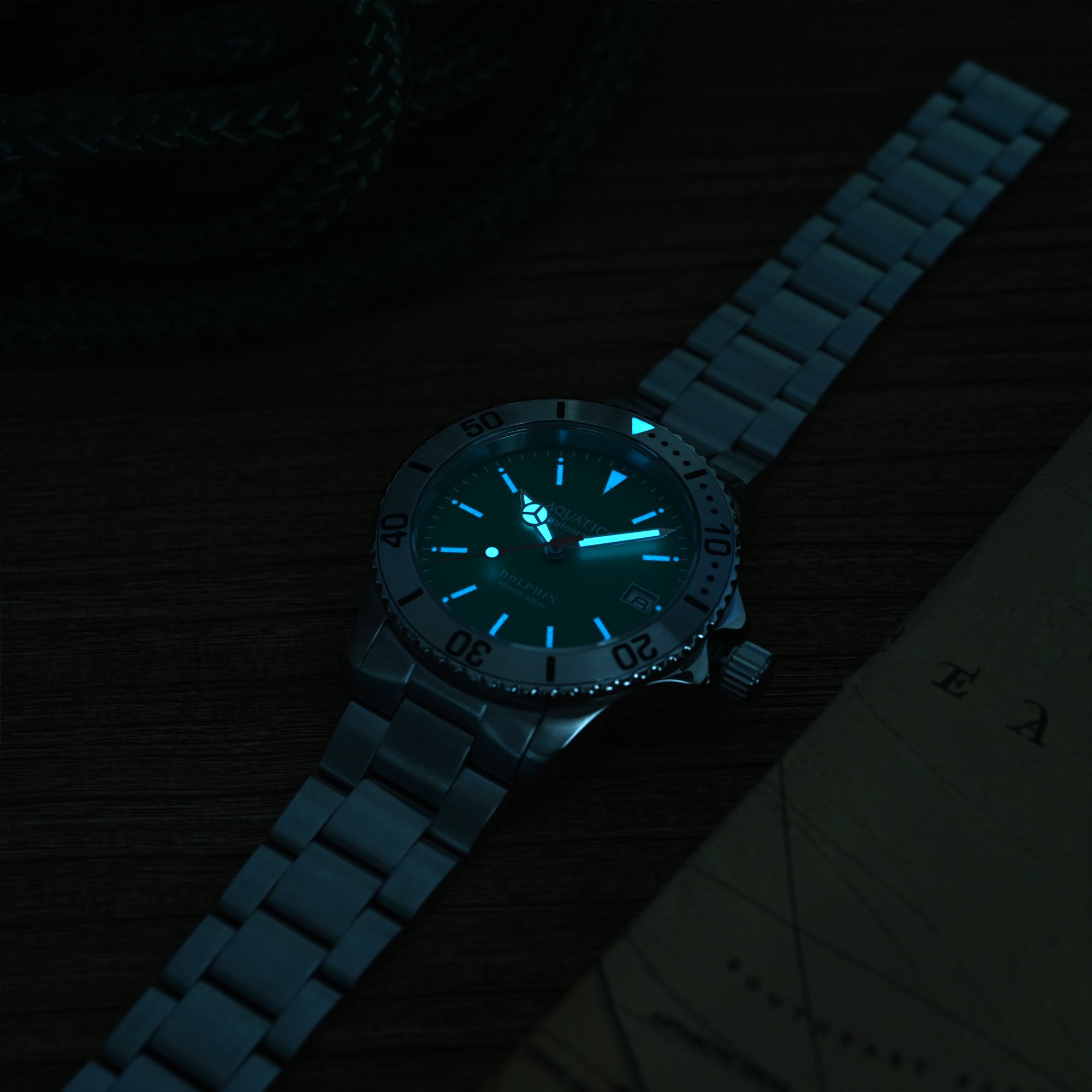 Aquatico Dolphin Orange Dial Watch – AQUATICO