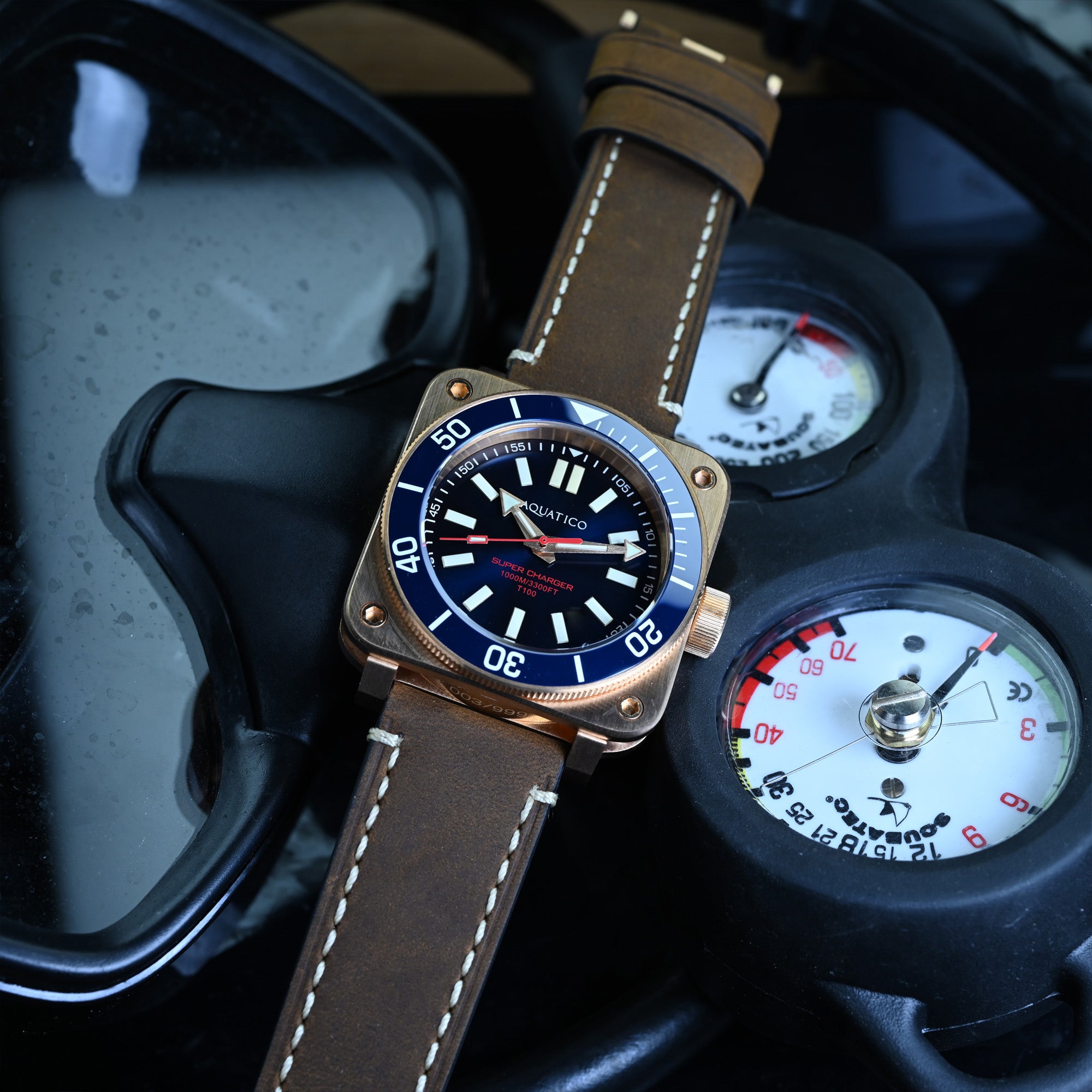 Elevate Your Style: Aventurine Dial Pilot Watches for Men – AQUATICO