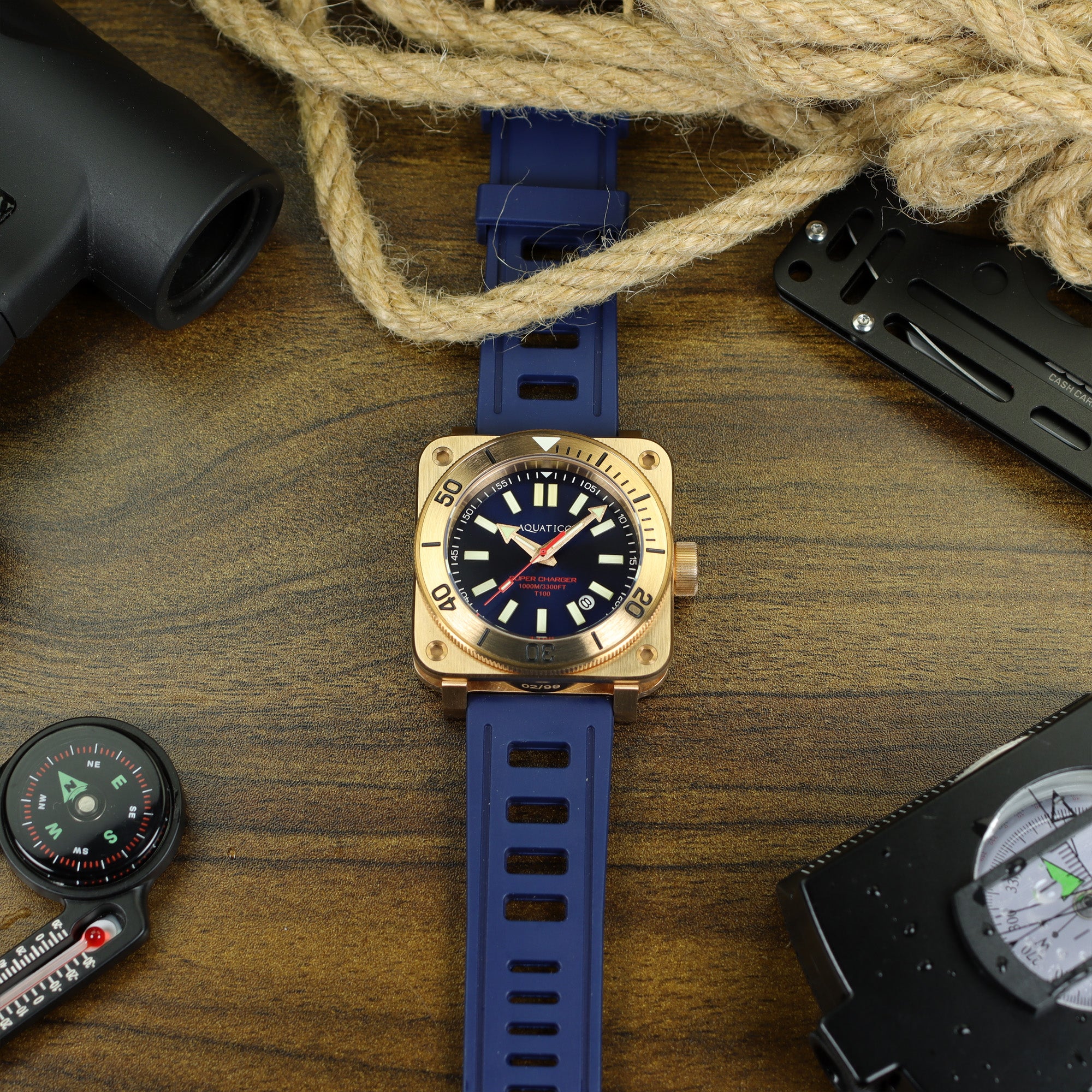 Elevate Your Style: Aventurine Dial Pilot Watches for Men – AQUATICO